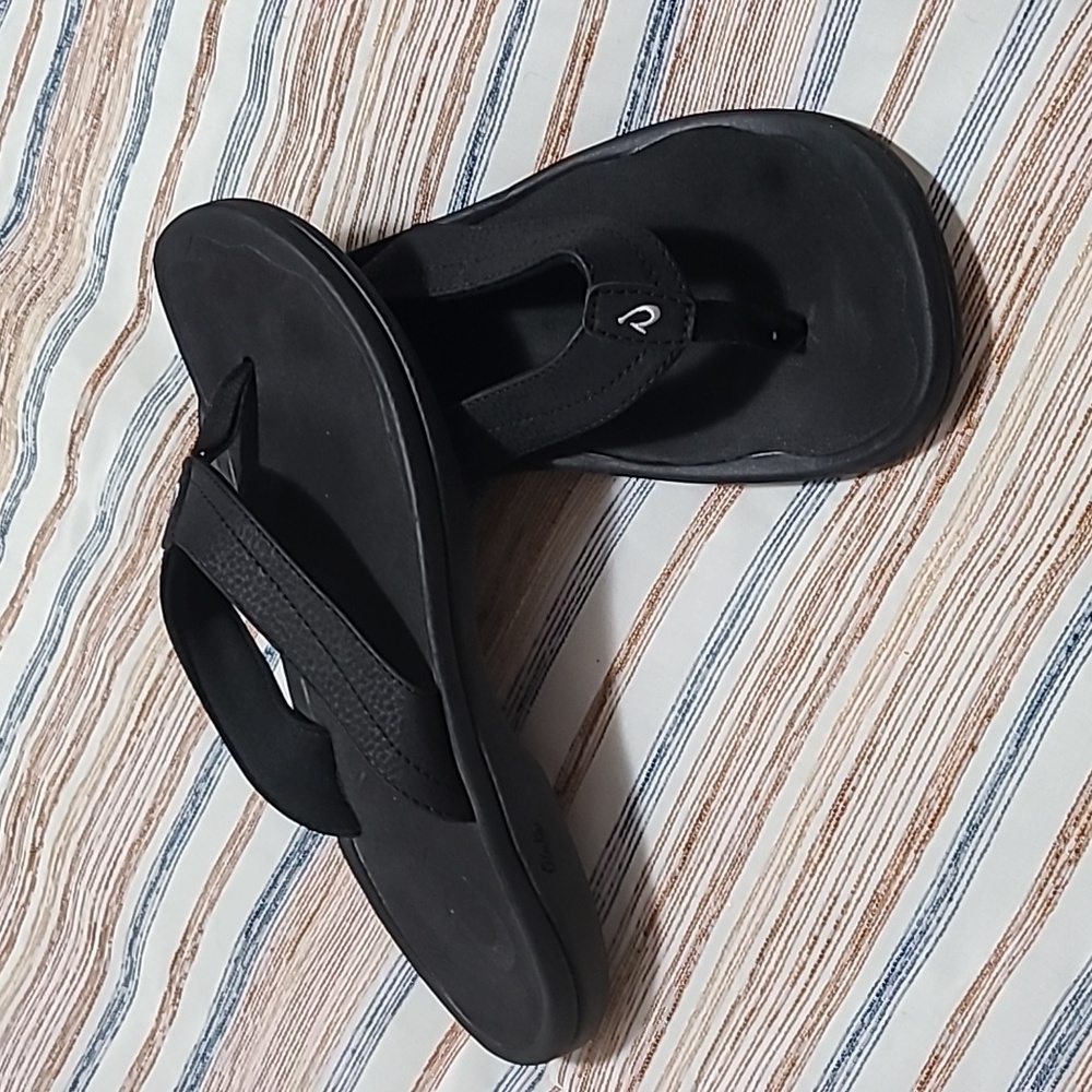 Olukai Ohana Beach Sandal Size 8 Black